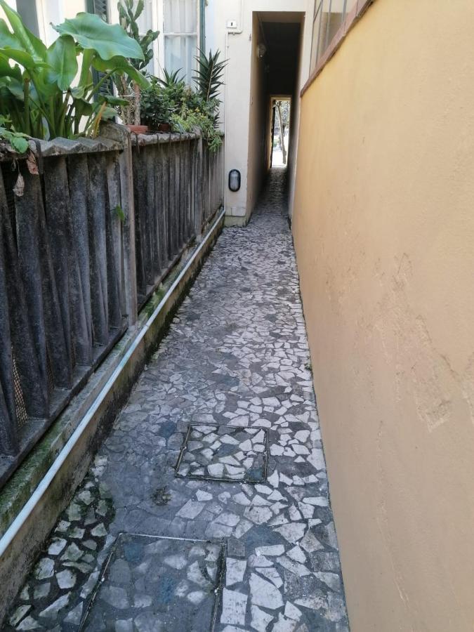 La Casina Giramondo Di Ele Viareggio Exterior photo